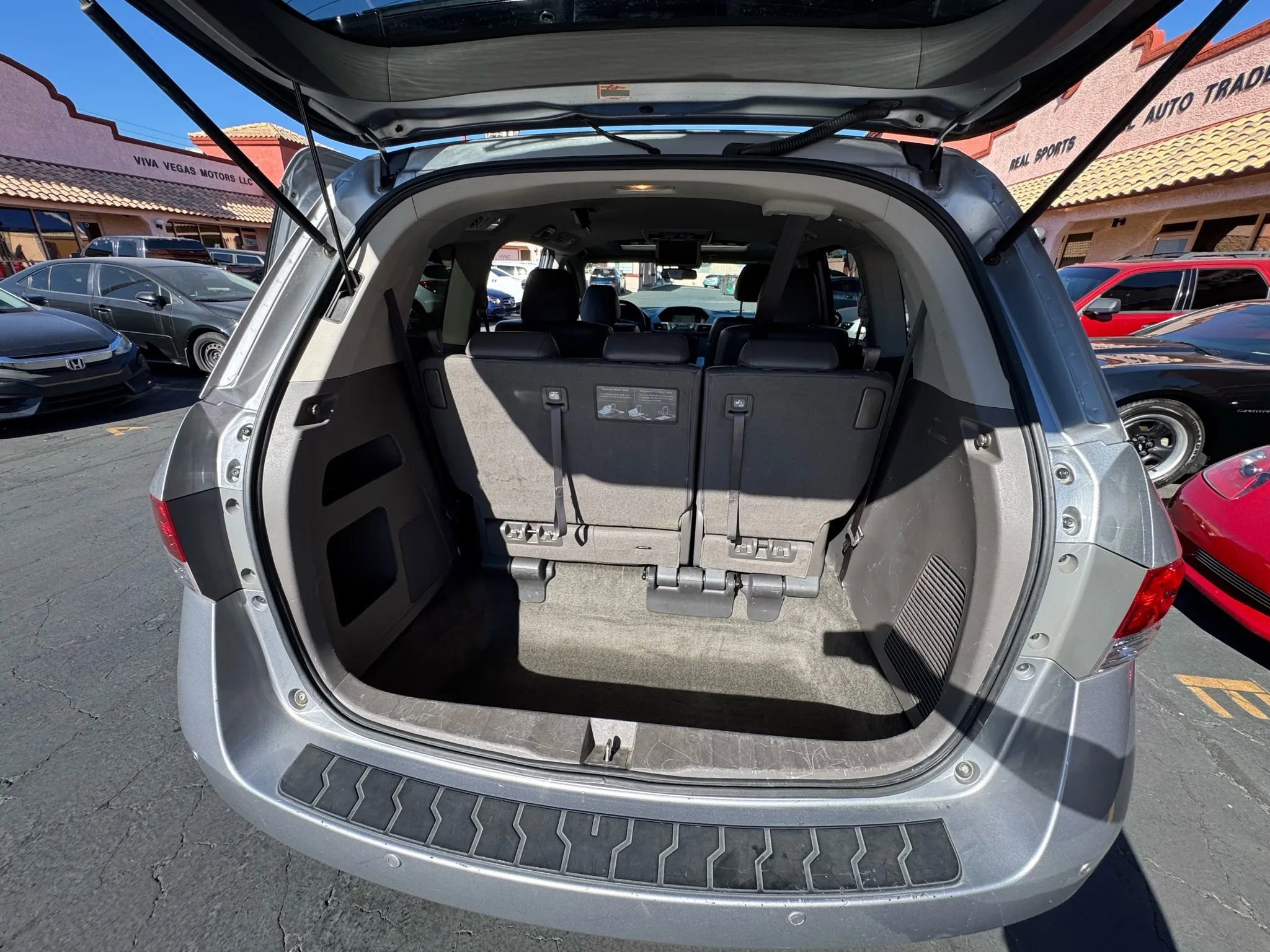 Used 2016 Honda Odyssey Touring image 17