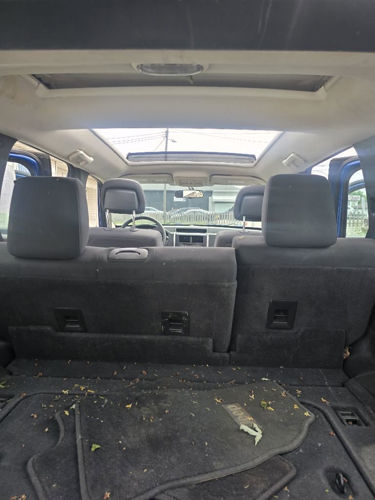 Used 2010 Jeep Liberty 4WD Sport image 30