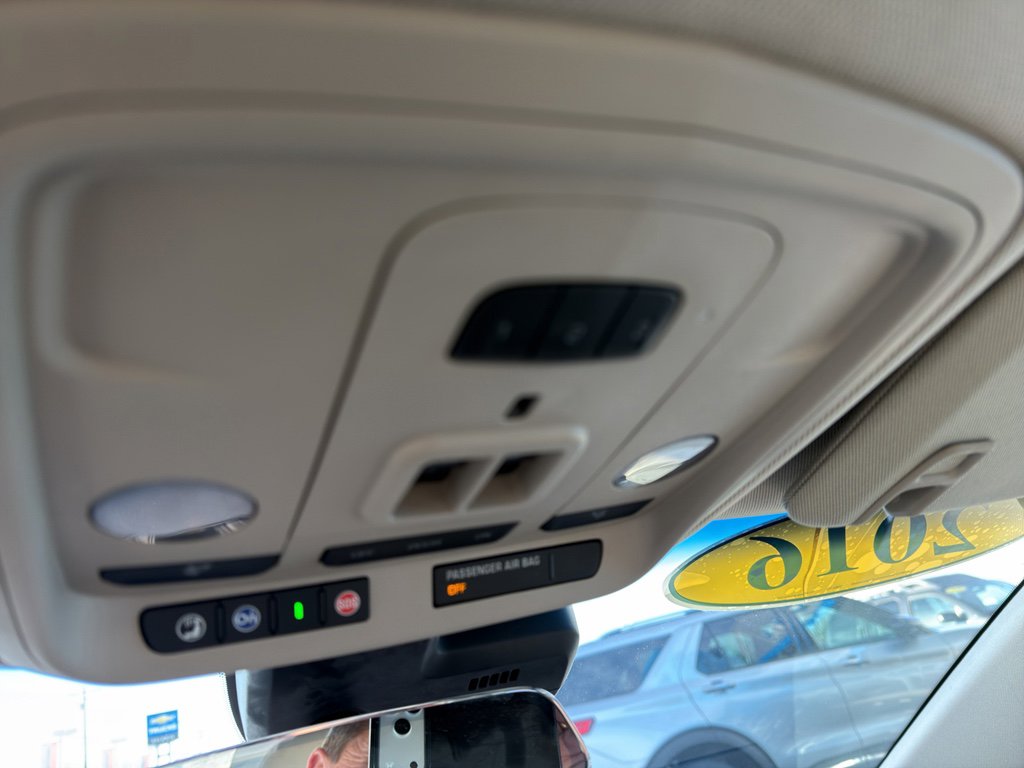 Used 2016 Cadillac XTS Premium image 21