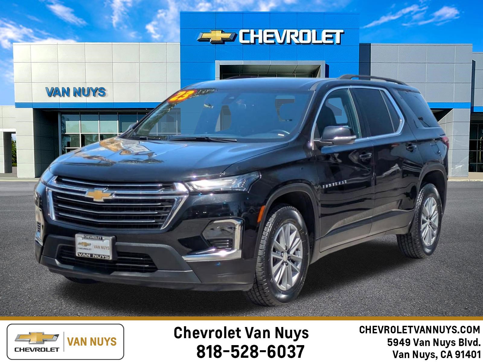 Used 2023 Chevrolet Traverse LT