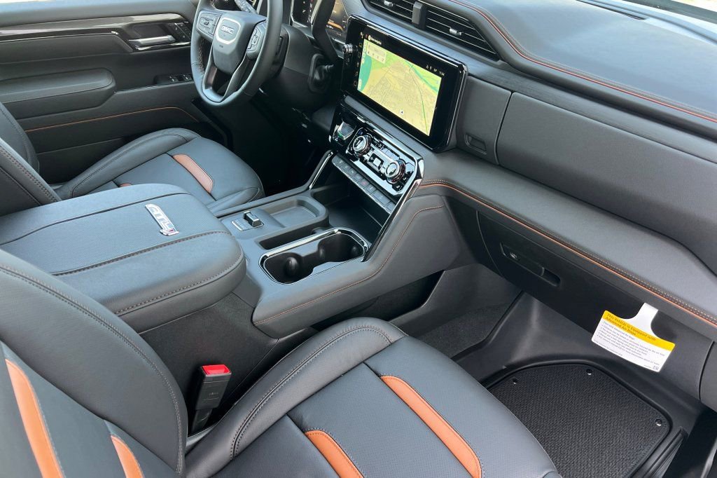 New 2026 GMC Sierra 2500 AT4 w/ AT4 Premium Plus Package image 12