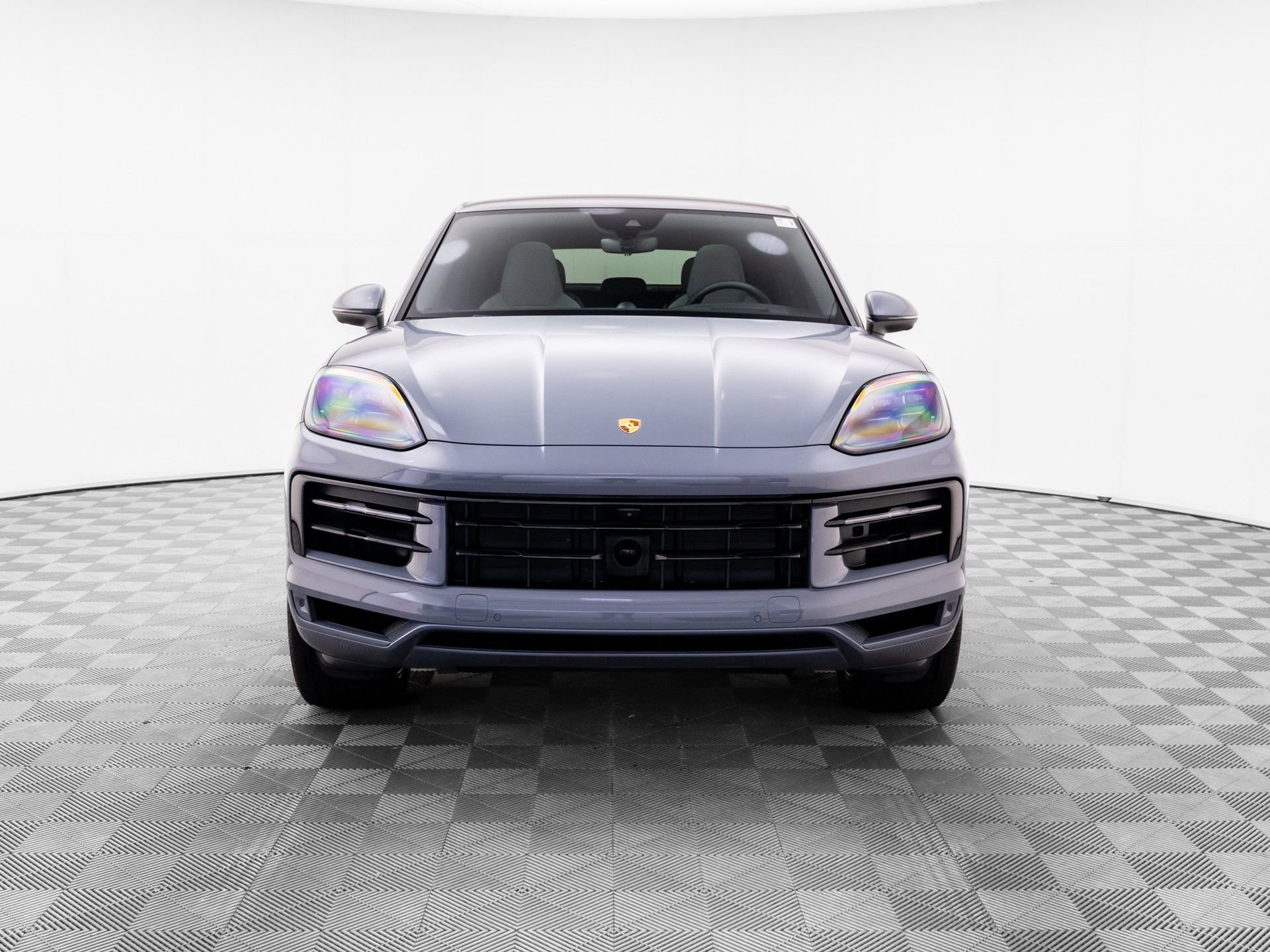 Certified 2025 Porsche Cayenne Coupe AWD/4WD image 8