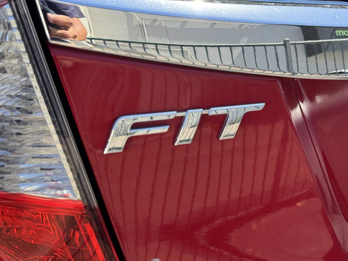 Used 2015 Honda Fit EX image 8