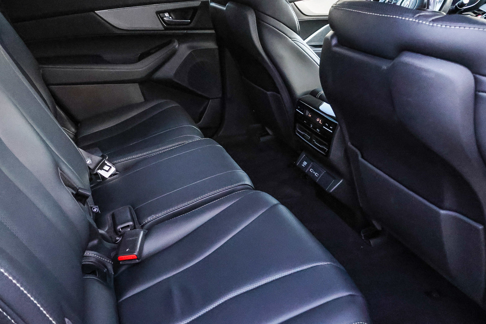 Used 2024 Acura MDX w/ Technology Package AWD/4WD image 19