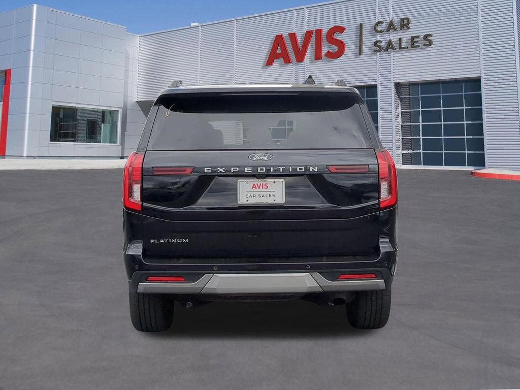 Used 2025 Ford Expedition Platinum image 7