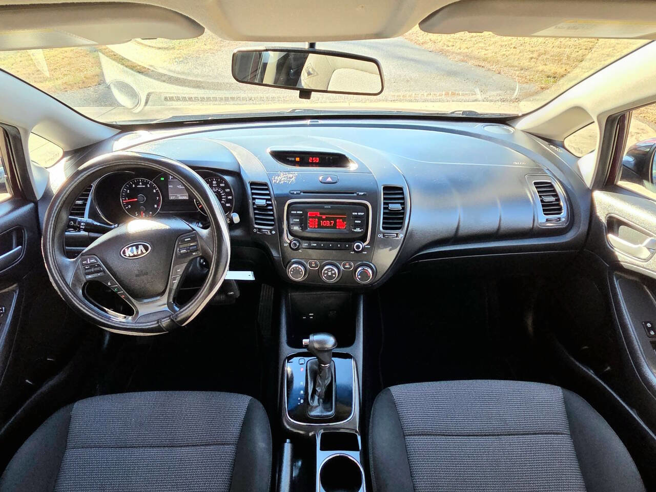 Used 2018 Kia Forte LX image 20