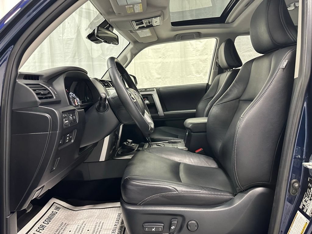Used 2022 Toyota 4Runner Limited AWD/4WD image 14