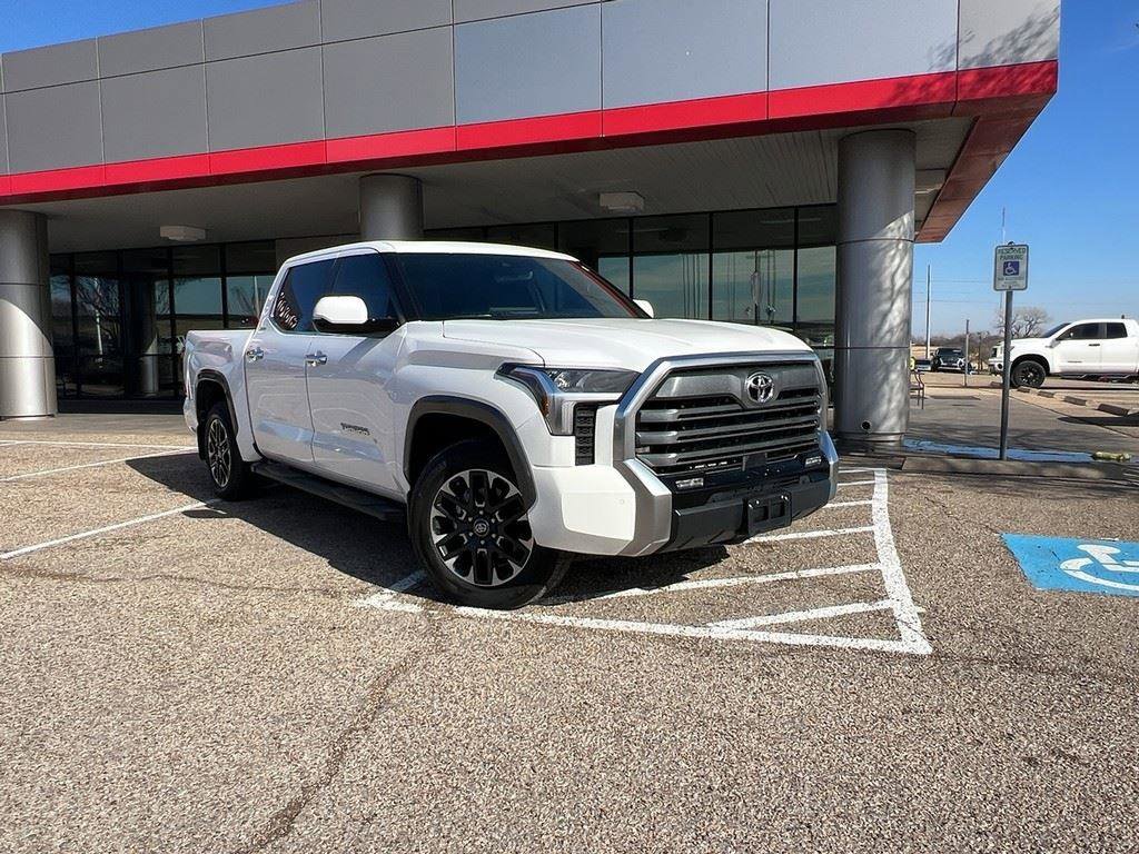 Used 2025 Toyota Tundra Limited w/ Power Package image 27
