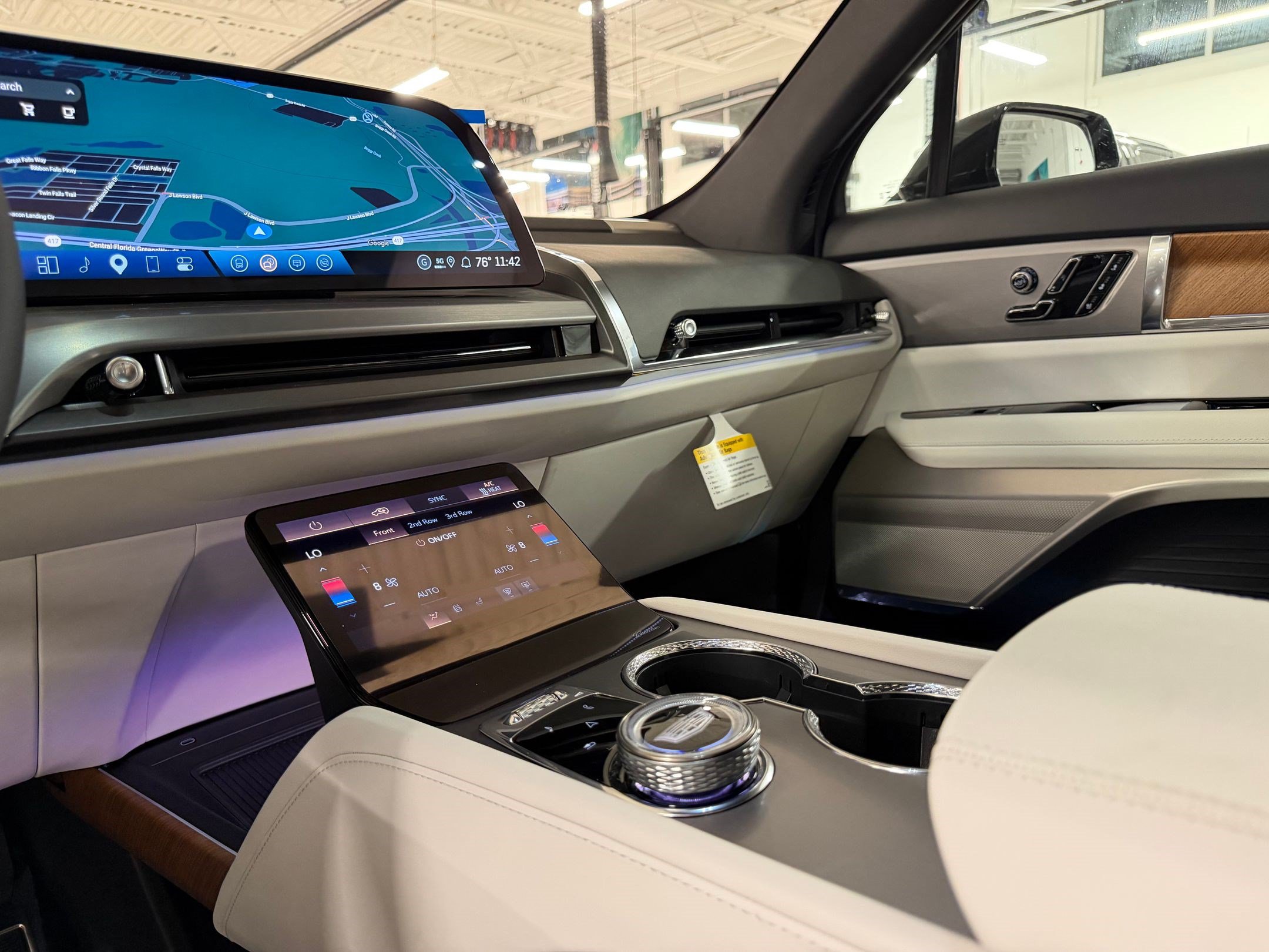 New 2027 Cadillac Vistiq Sport AWD/4WD image 35