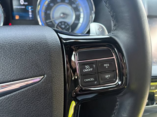 Used 2014 Chrysler 300 S RWD image 24