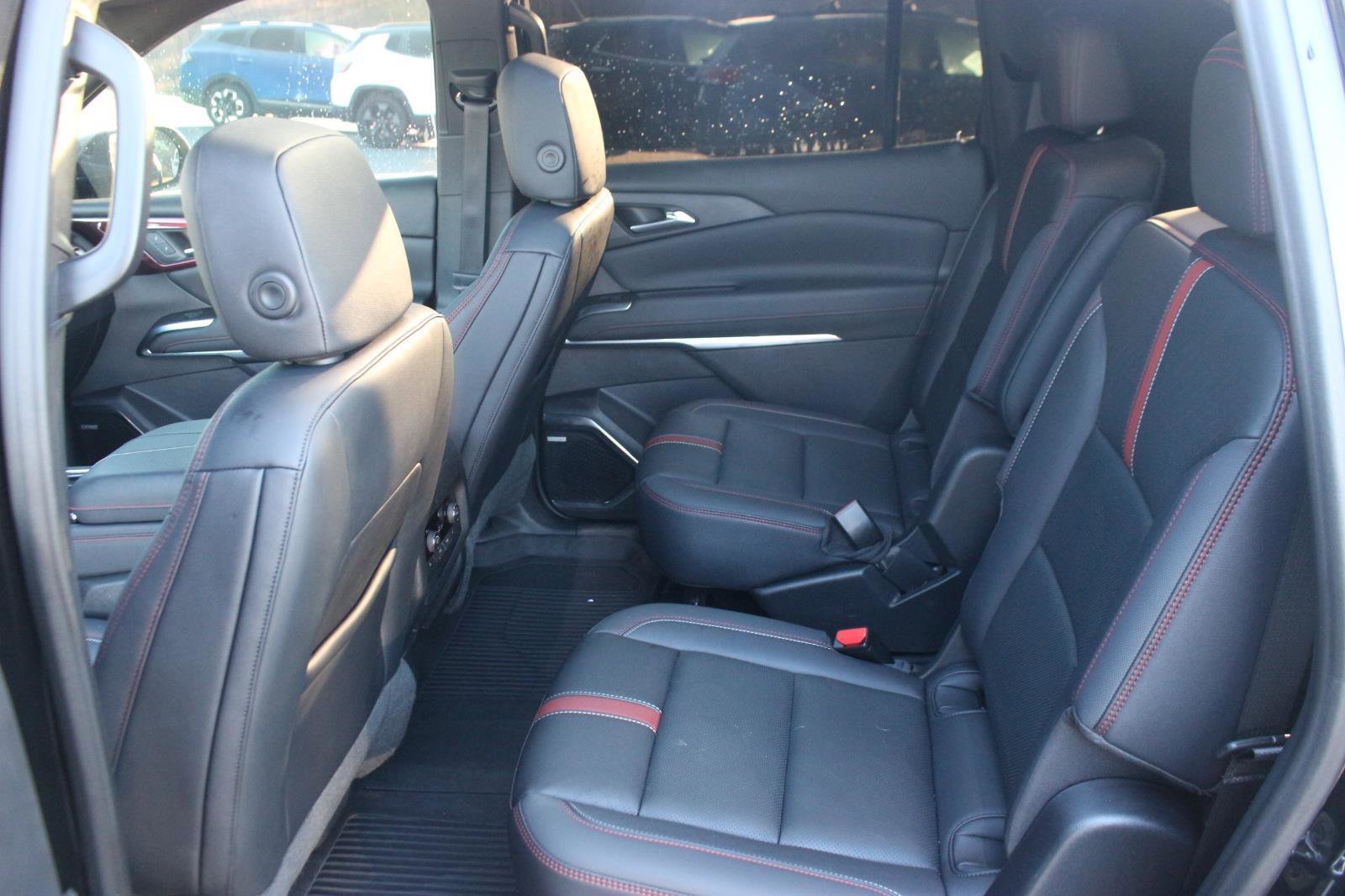 Used 2024 Chevrolet Traverse RS w/ LPO, Floor Liner Package image 34