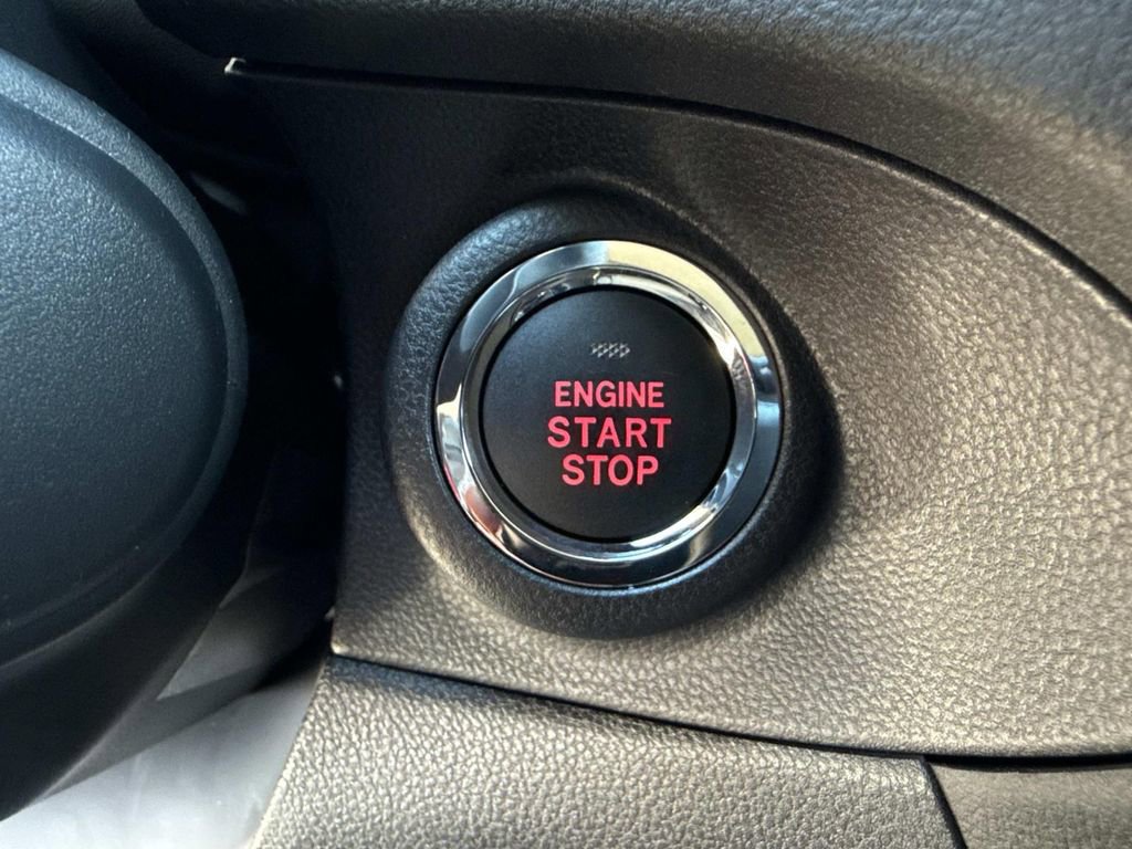 New 2025 Subaru Ascent Limited image 34