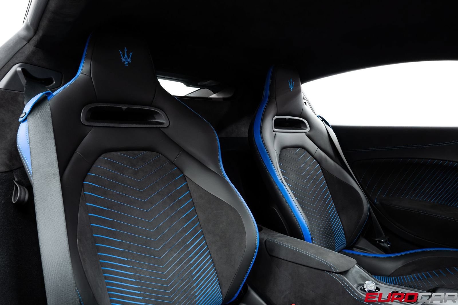 Used 2023 Maserati MC20 Coupe RWD image 41