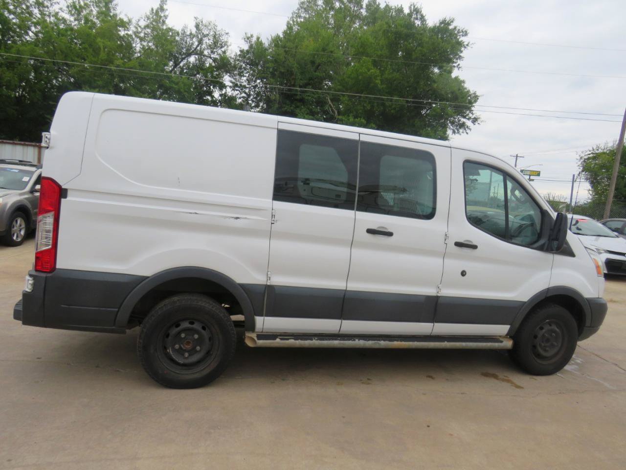 Used 2015 Ford Transit 250 130 Low Roof w/ Exterior Upgrade Package RWD image 30