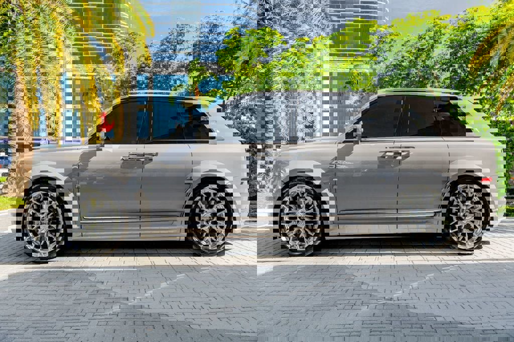 Used 2021 Rolls-Royce Cullinan Sport Utility image 5