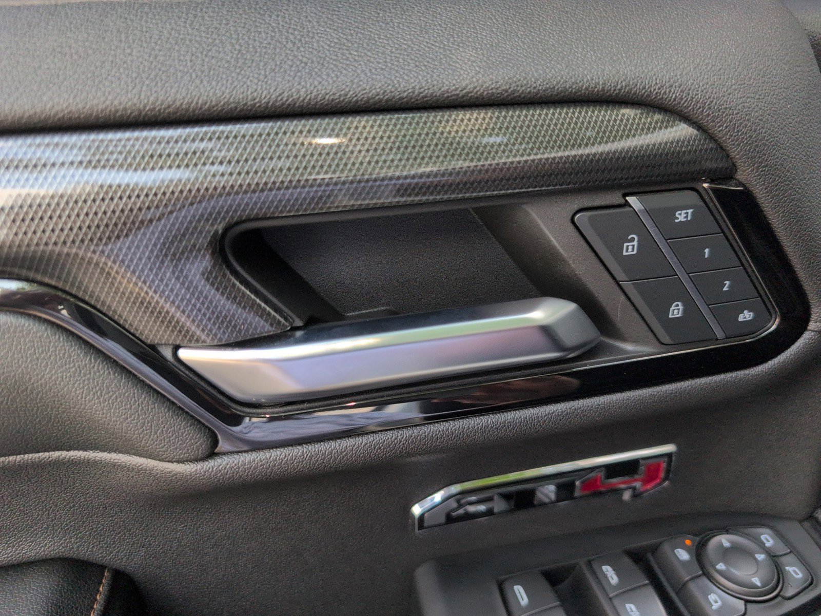 Used 2024 GMC Sierra 1500 AT4 w/ Technology Package image 15