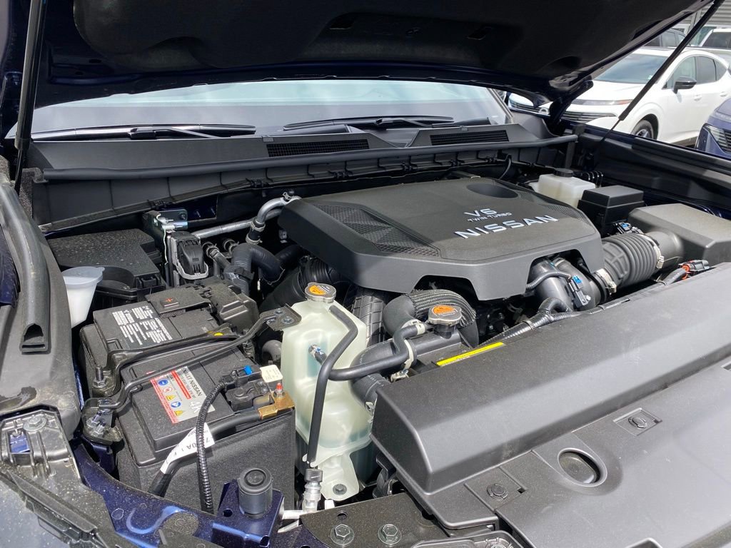 New 2025 Nissan Armada SL w/ Captain's Chari Seat Package image 31