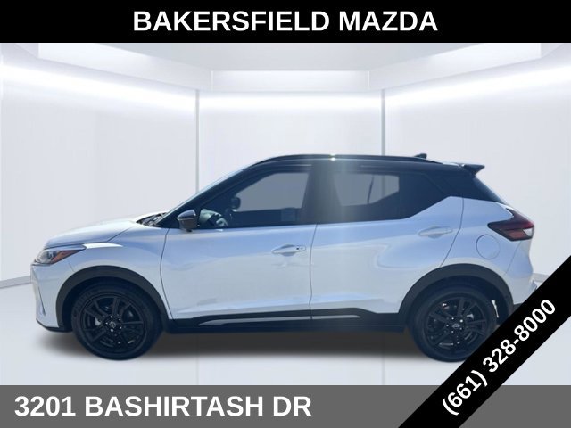 Used 2023 Nissan Kicks SR FWD image 2