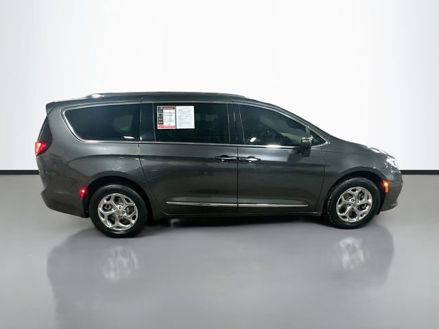 Used 2021 Chrysler Pacifica Limited w/ Premium & Safety Sphere Group AWD/4WD image 5