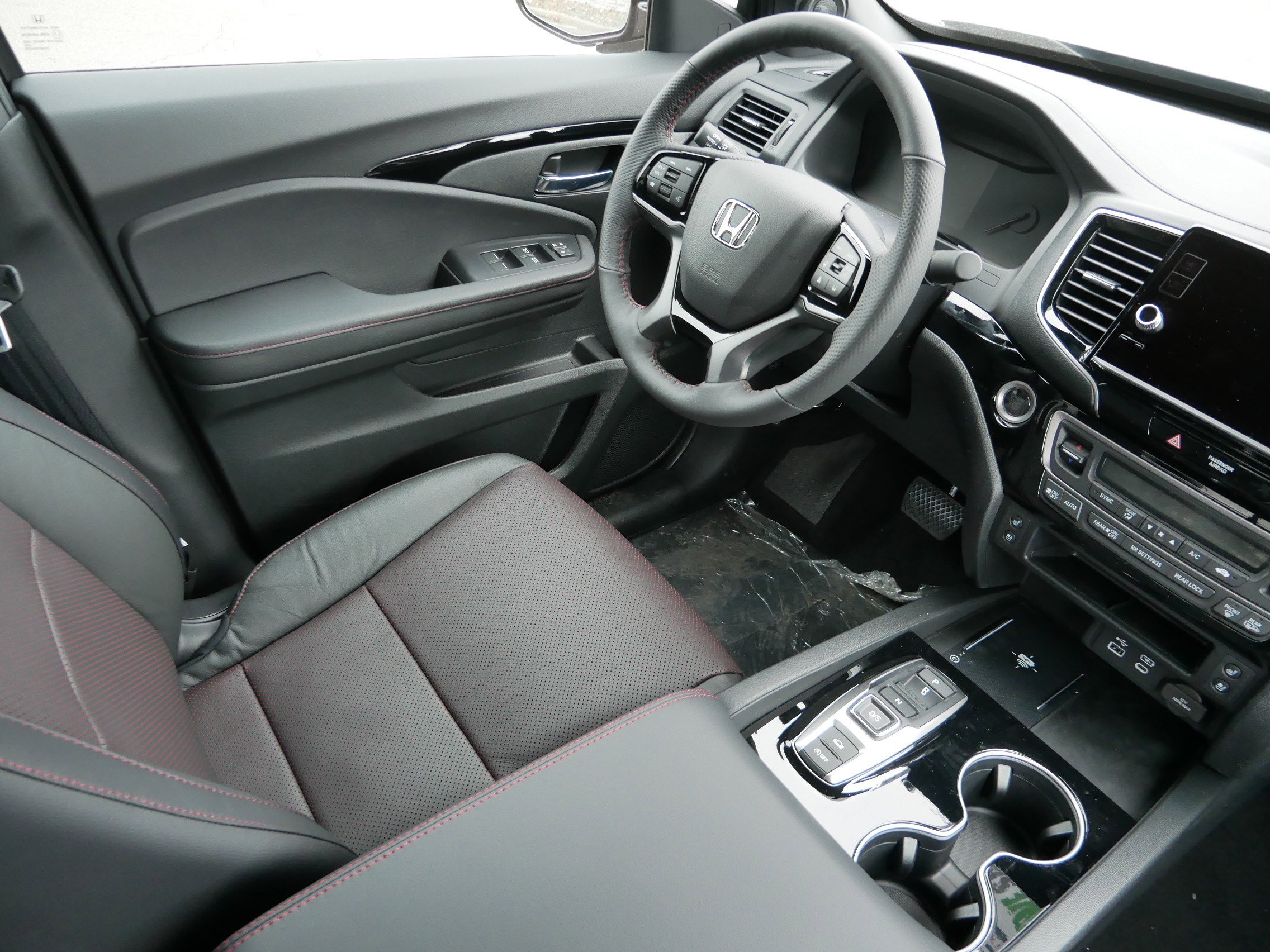New 2026 Honda Ridgeline Black Edition image 9