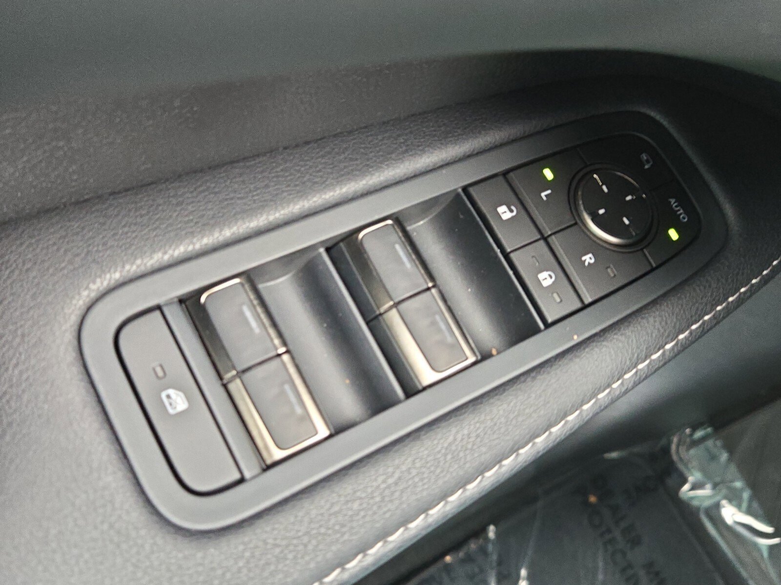 Certified 2025 Lexus RX 350 FWD image 24