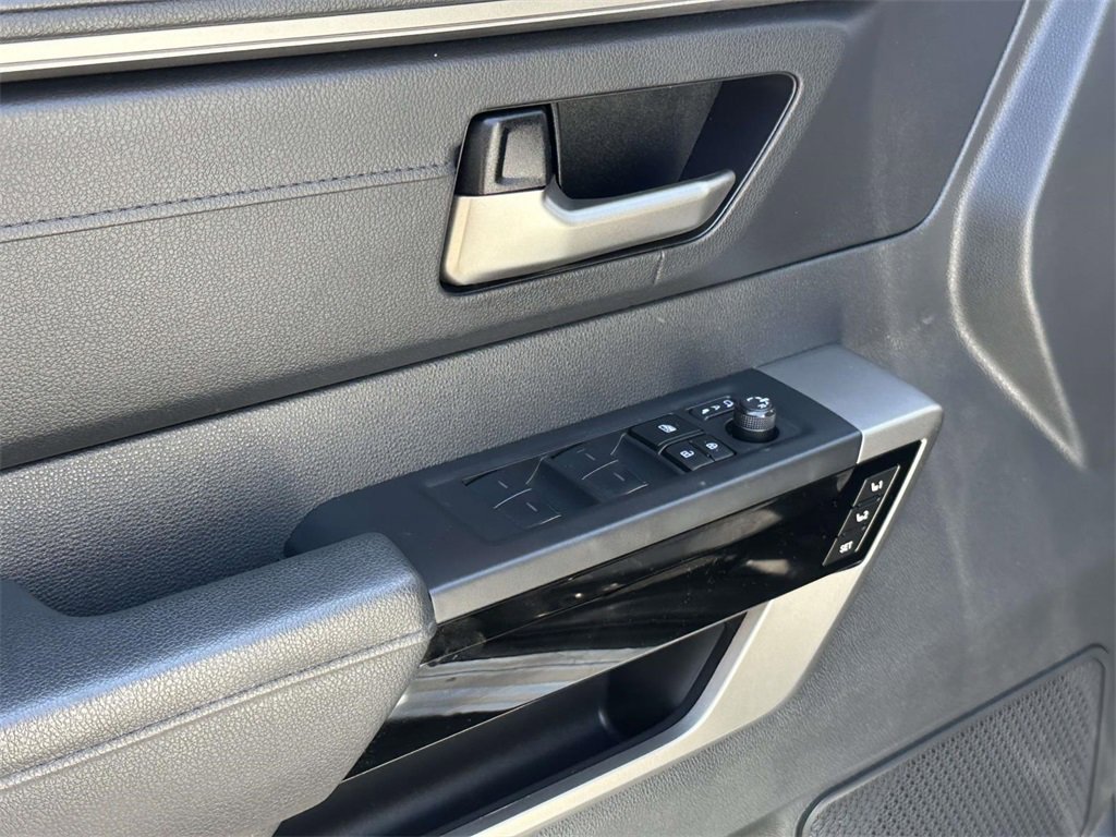 Used 2024 Toyota Tundra Limited image 18