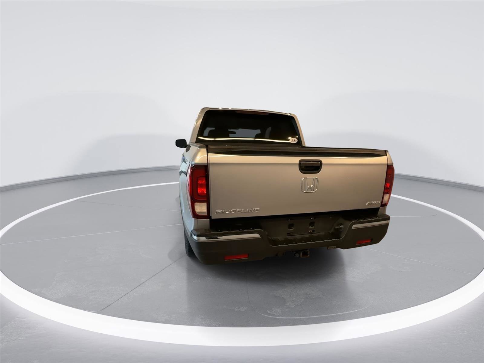 Used 2017 Honda Ridgeline RT image 5