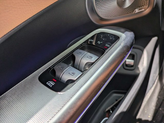 Used 2026 Mercedes-Benz CLE 300 4MATIC Cabriolet image 25