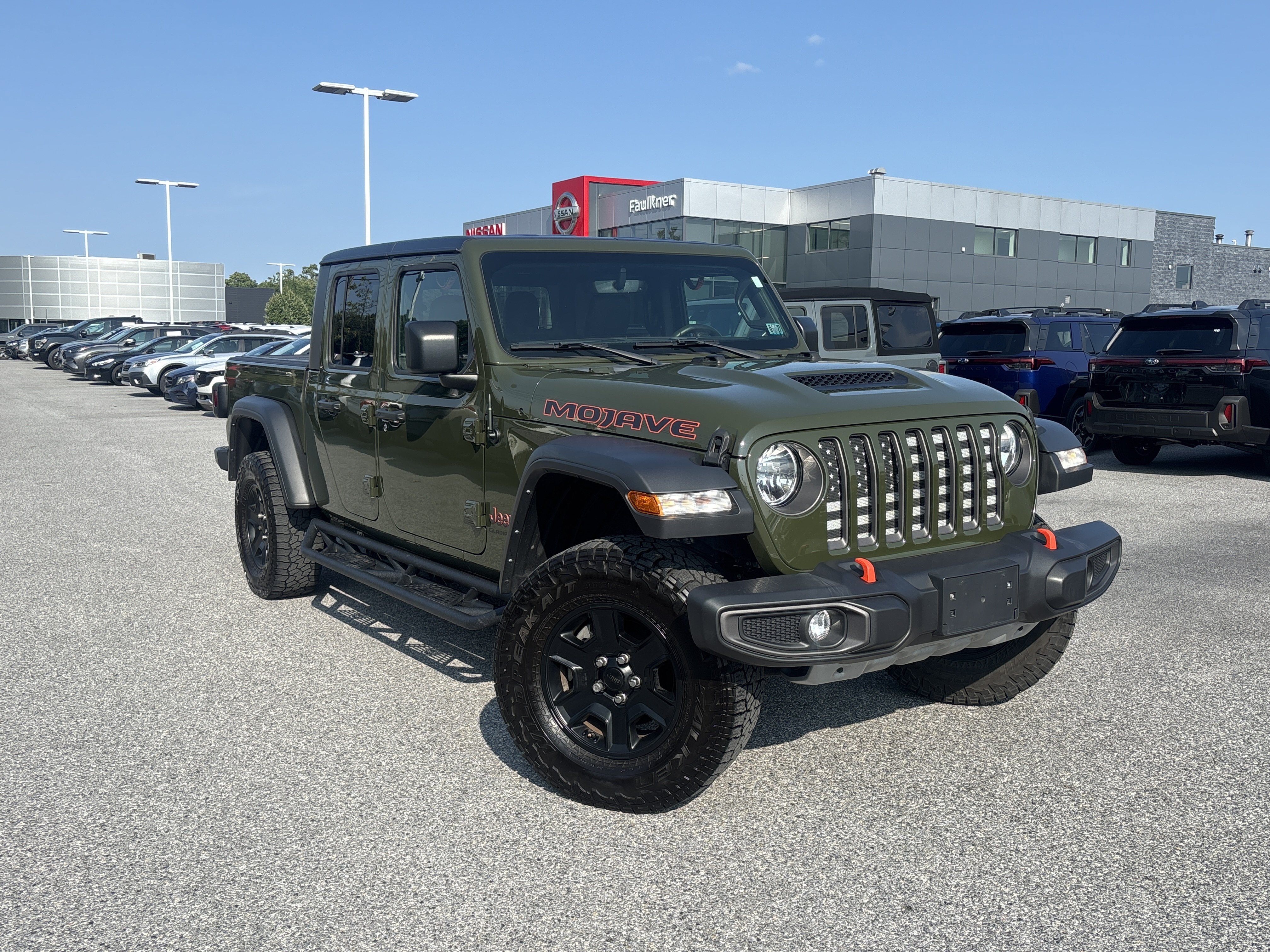Used 2022 Jeep Gladiator Mojave w/ Cold Weather Group AWD/4WD image 17