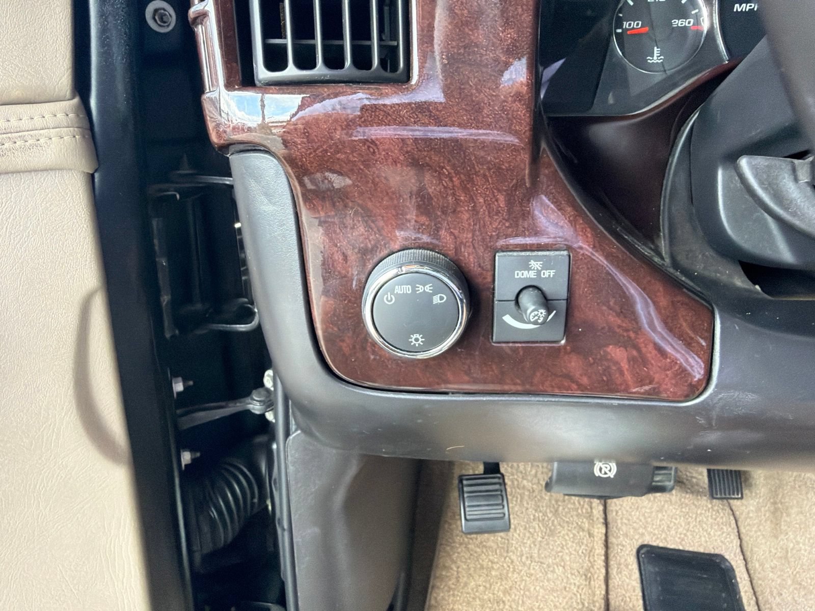 Used 2012 Chevrolet Express 1500 RWD image 10
