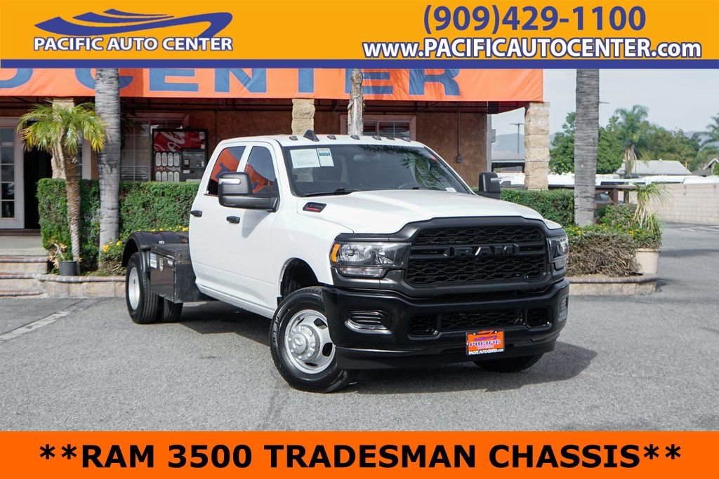 Used 2024 RAM 3500 Tradesman w/ Max Tow Package AWD/4WD image 1