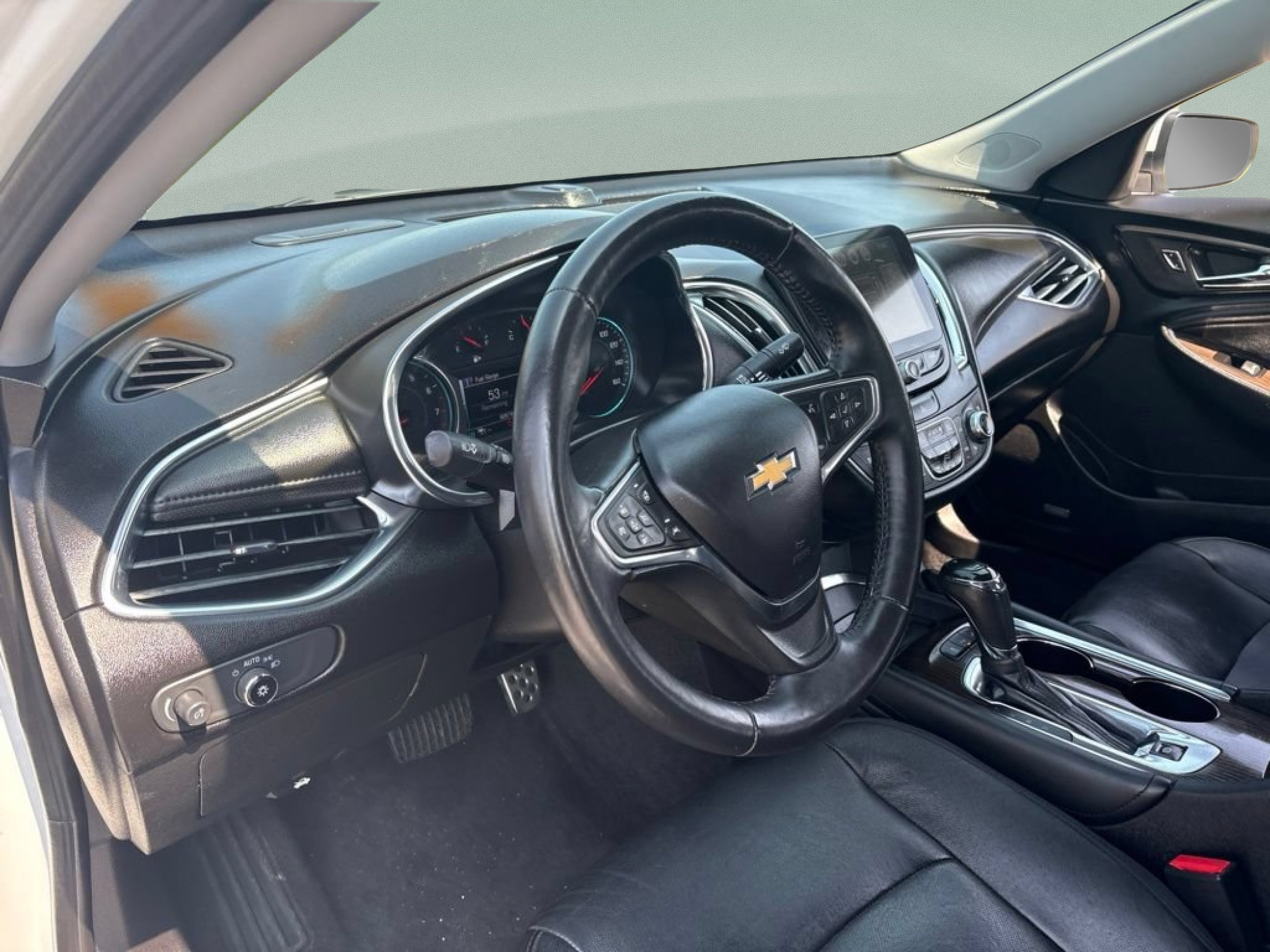 Used 2017 Chevrolet Malibu Premier w/ Premier Sun and Wheel Package FWD image 15