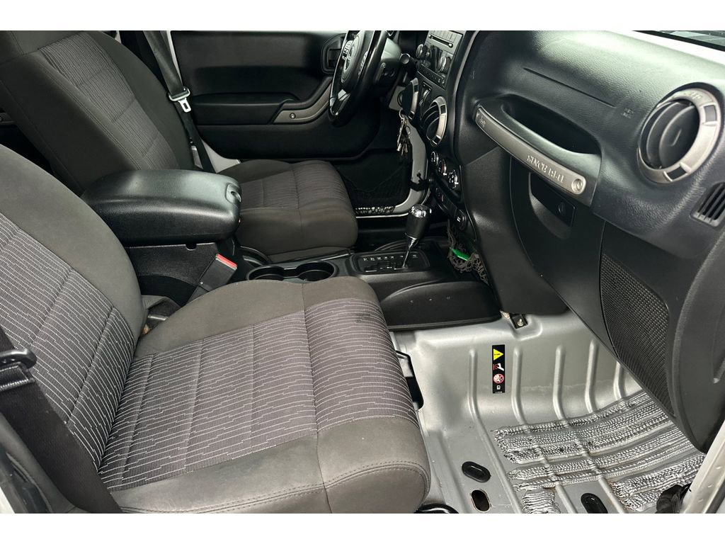 Used 2011 Jeep Wrangler Unlimited Sport image 18