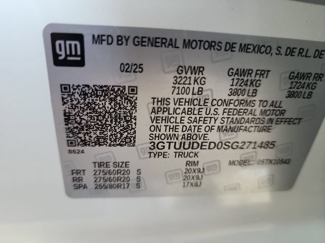 Used 2025 GMC Sierra 1500 SLT w/ SLT Premium Plus Package AWD/4WD image 24