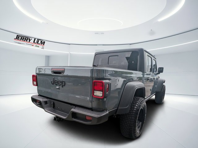New 2025 Jeep Gladiator Sport image 2