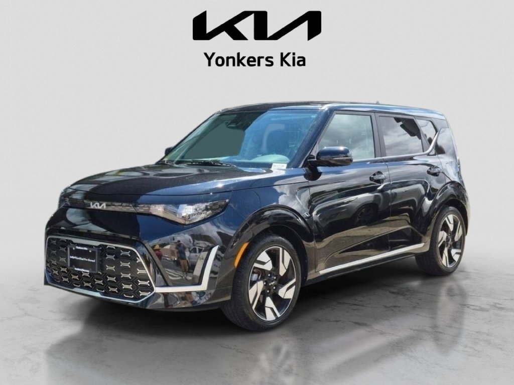 Certified 2023 Kia Soul GT-Line FWD image 2