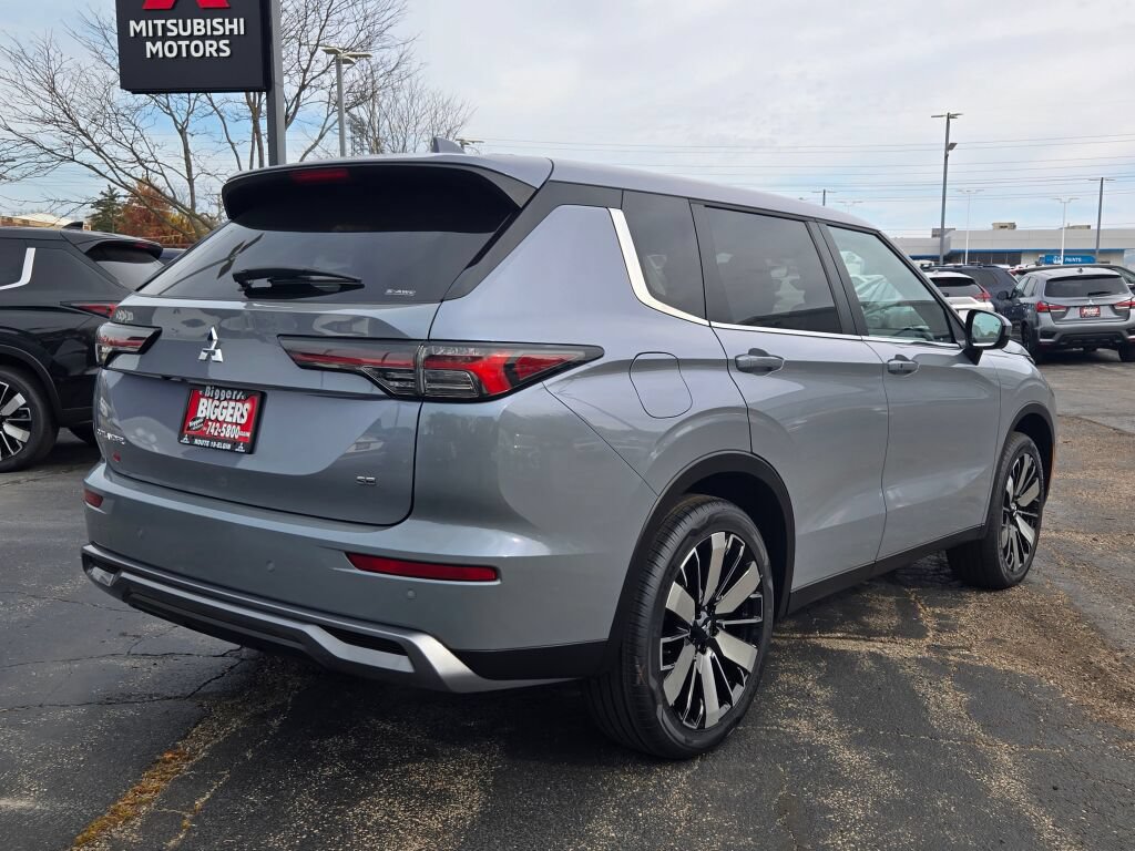 New 2026 Mitsubishi Outlander SE AWD/4WD image 10