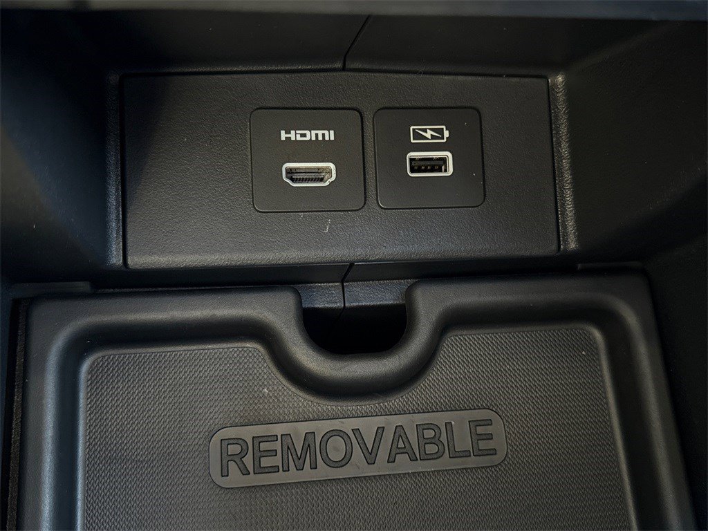 Certified 2025 Honda Odyssey Elite image 35