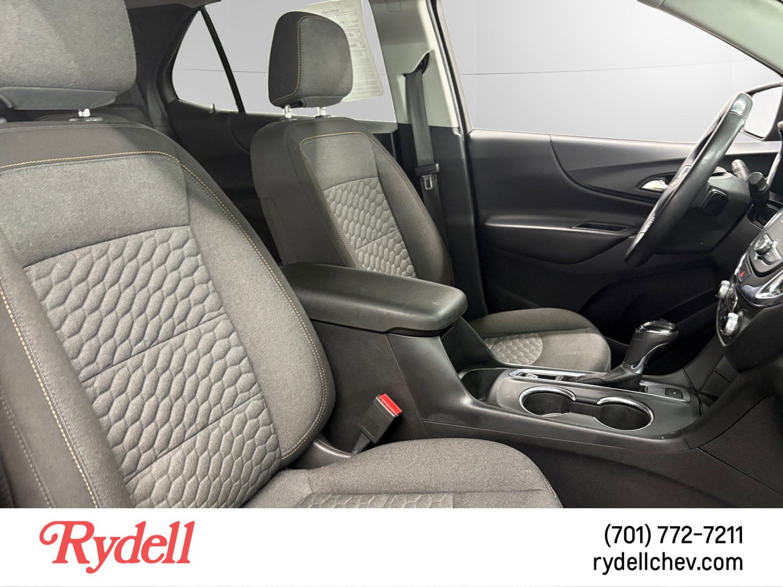 Used 2019 Chevrolet Equinox LT AWD/4WD image 16