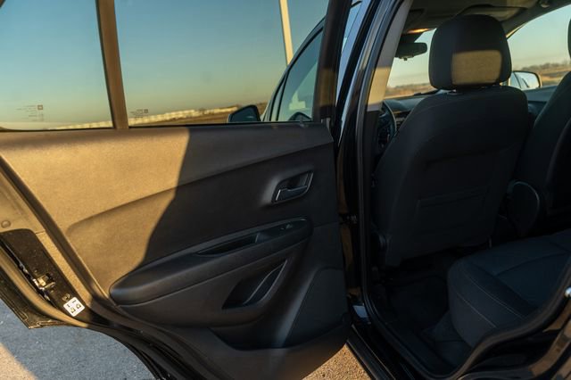 Used 2020 Chevrolet Trax LT image 18