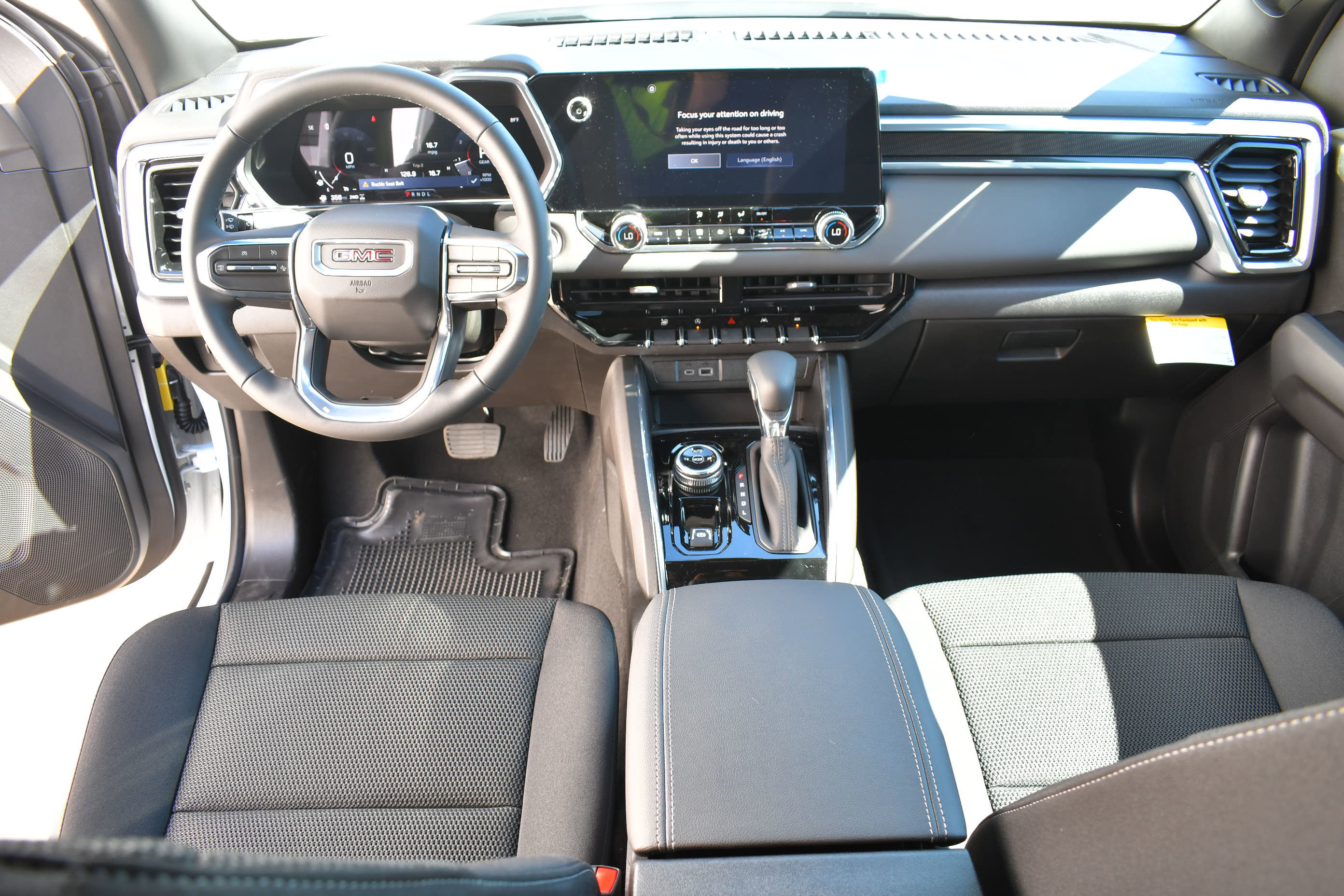 New 2026 GMC Canyon Elevation w/ Convenience Package image 14