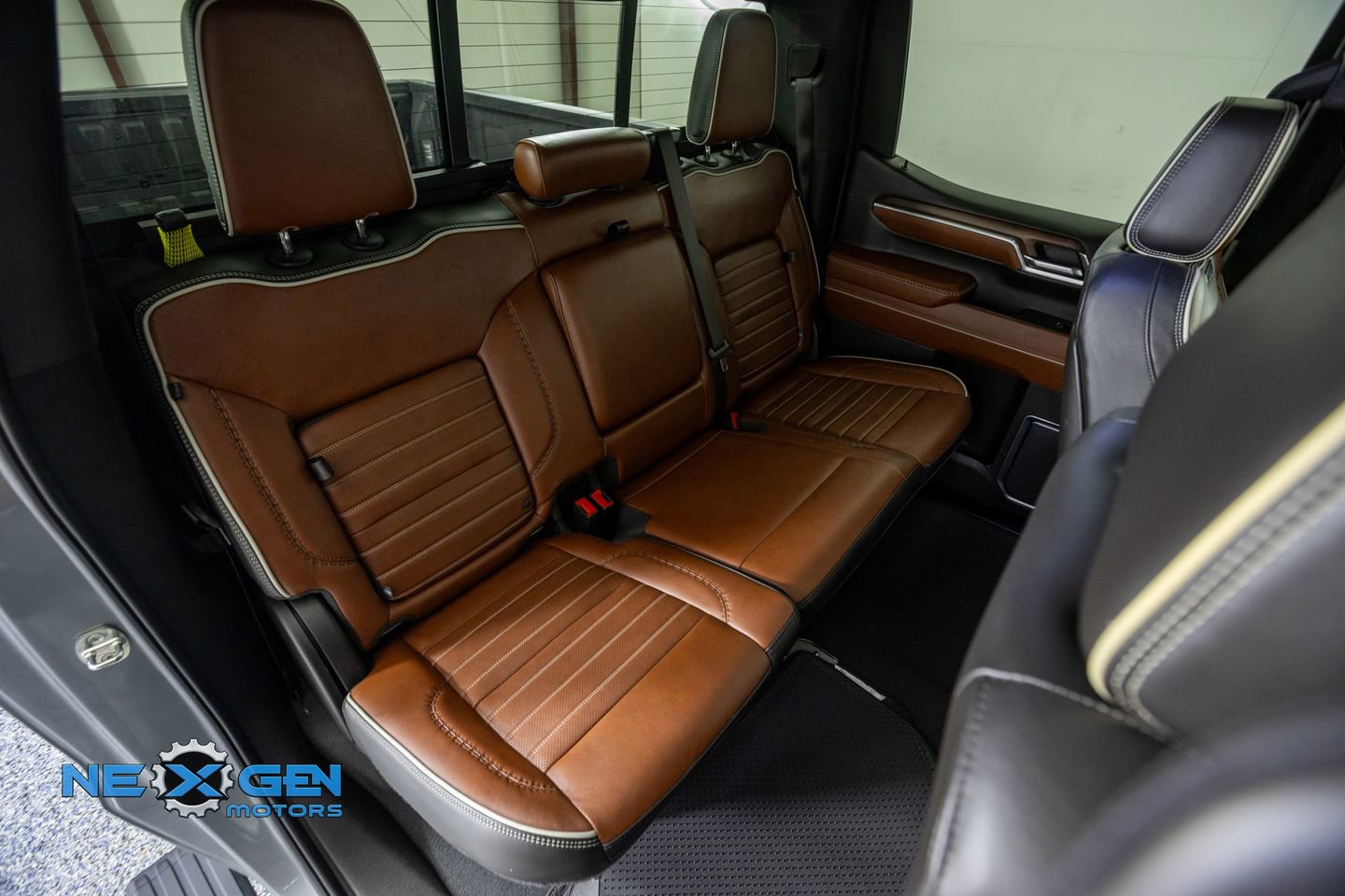 Used 2024 GMC Sierra 1500 Denali Ultimate AWD/4WD image 38