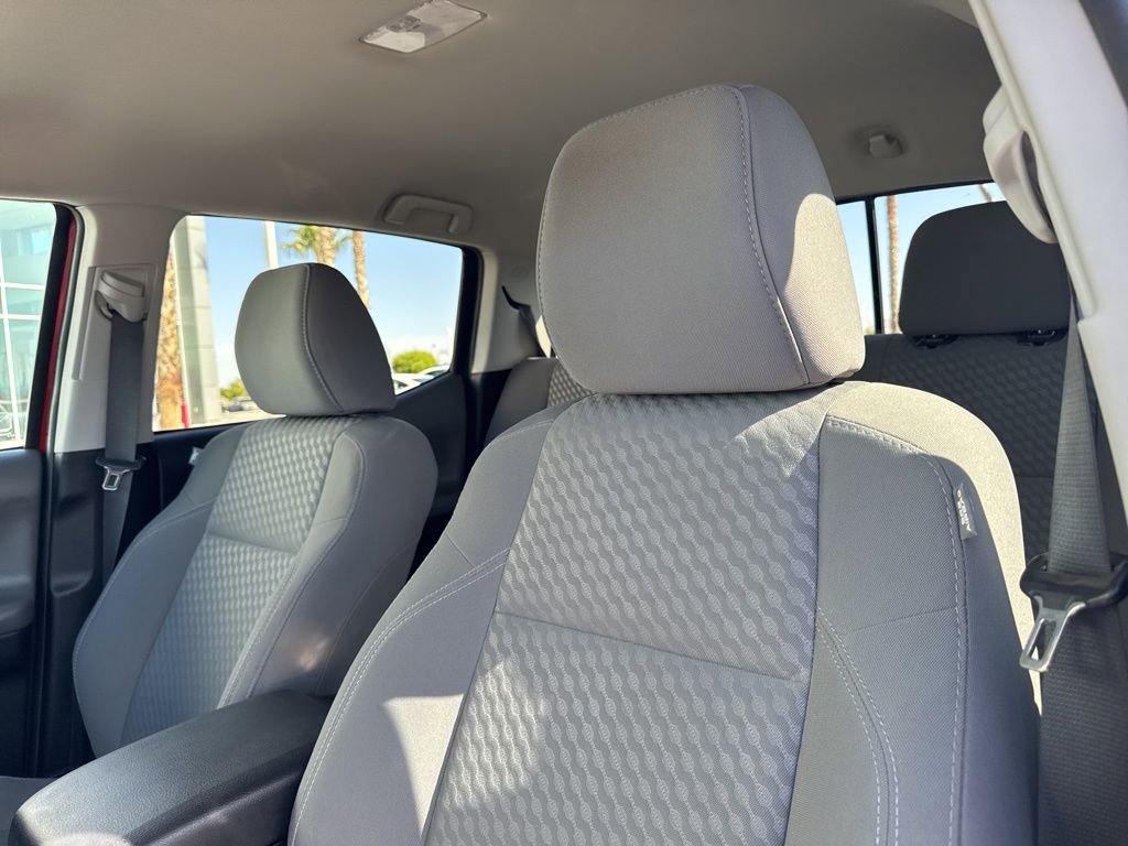 Certified 2023 Toyota Tacoma SR5 AWD/4WD image 15