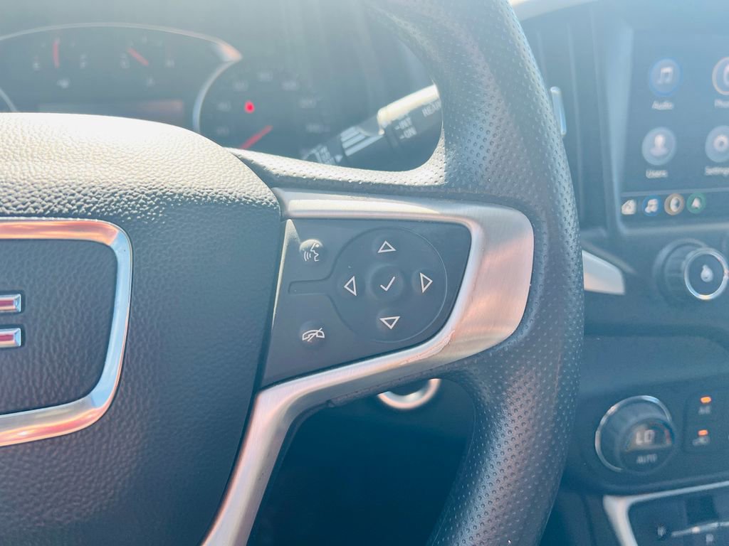 Used 2022 GMC Terrain SLE w/ Driver Convenience Package image 18