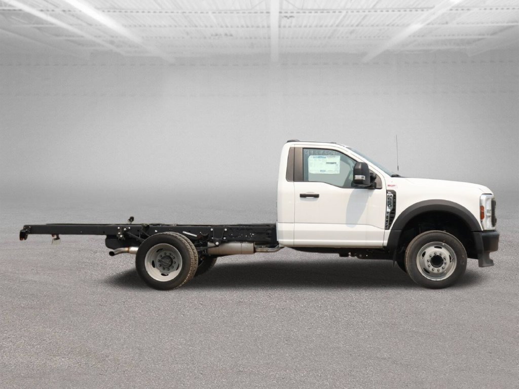 New 2026 Ford F550 Luxury w/ Snow Plow Prep Package RWD image 12
