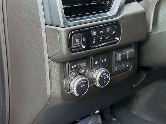 Used 2025 GMC Yukon Elevation w/ Elevation Premium Package image 12