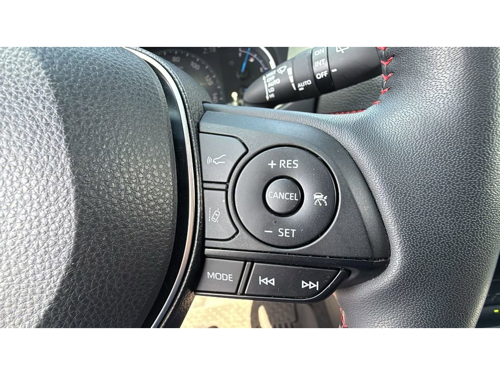 Used 2022 Toyota RAV4 XSE w/ Premium Package image 30