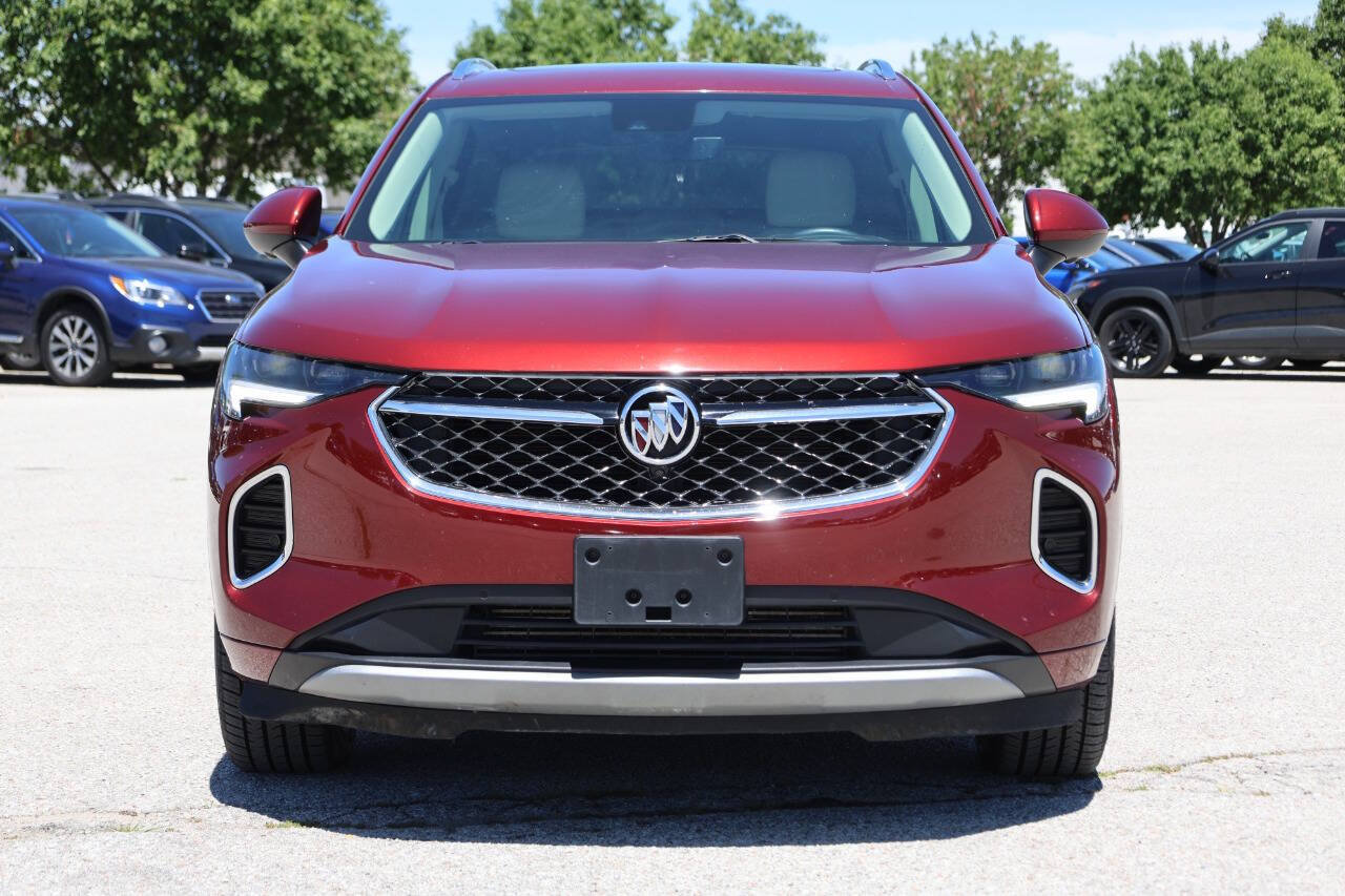 Used 2021 Buick Envision Avenir w/ Technology Package II AWD/4WD image 2