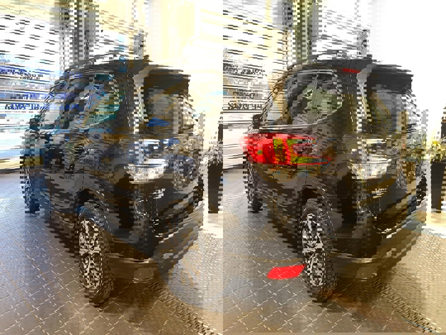 Used 2022 Subaru Forester Limited image 22