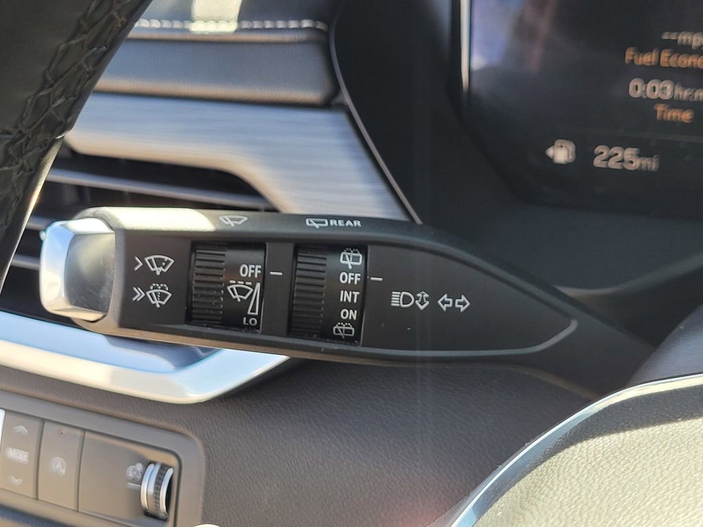 Used 2024 GMC Acadia Elevation image 29